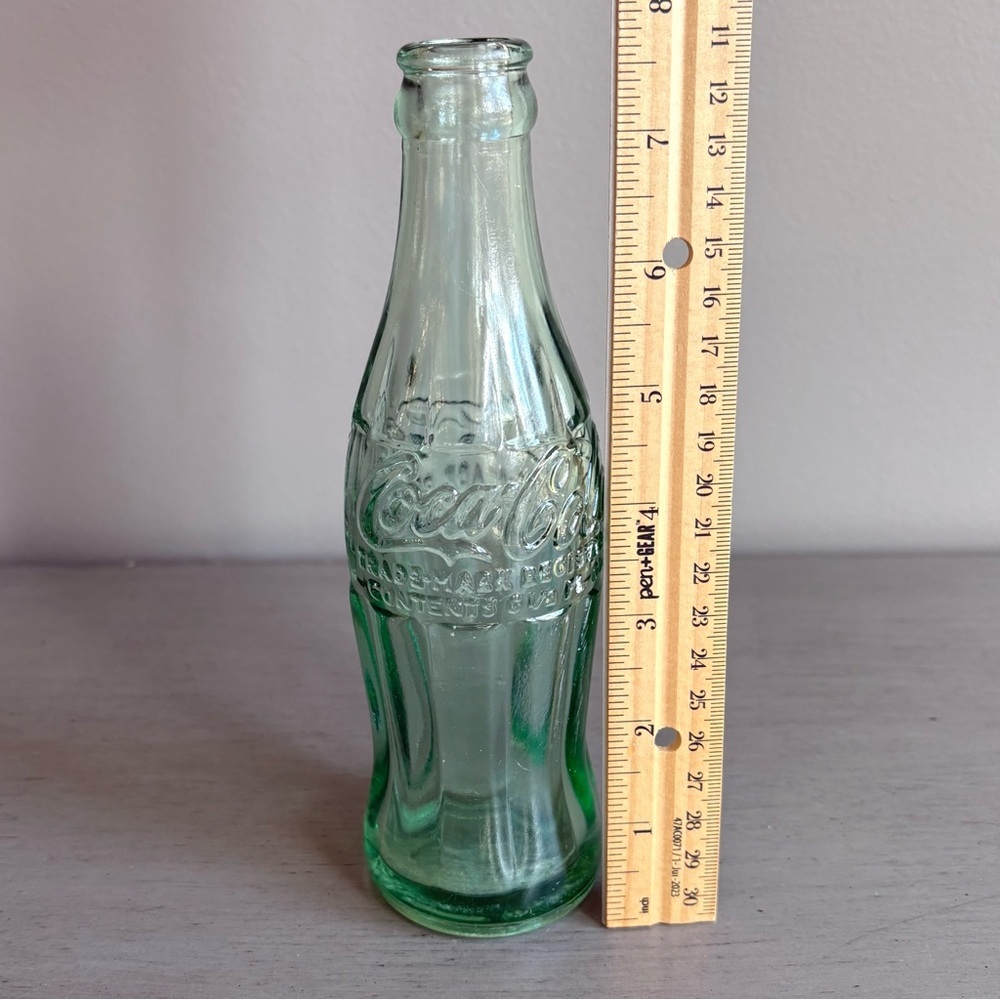 VTG Coca-Cola Coke Soda Light Green Embossed Glass Bottle Wilmington DE Retro - Picture 10 of 10